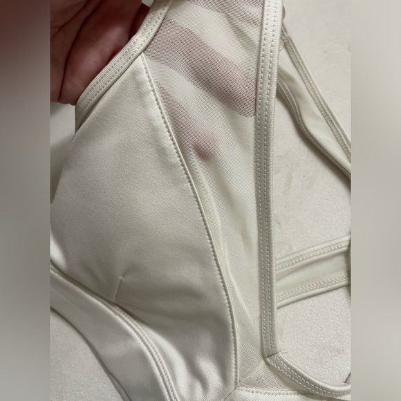 NWT Alo Yoga Entice Padded Bra Pearl Glossy Size S - Picture 4 of 8